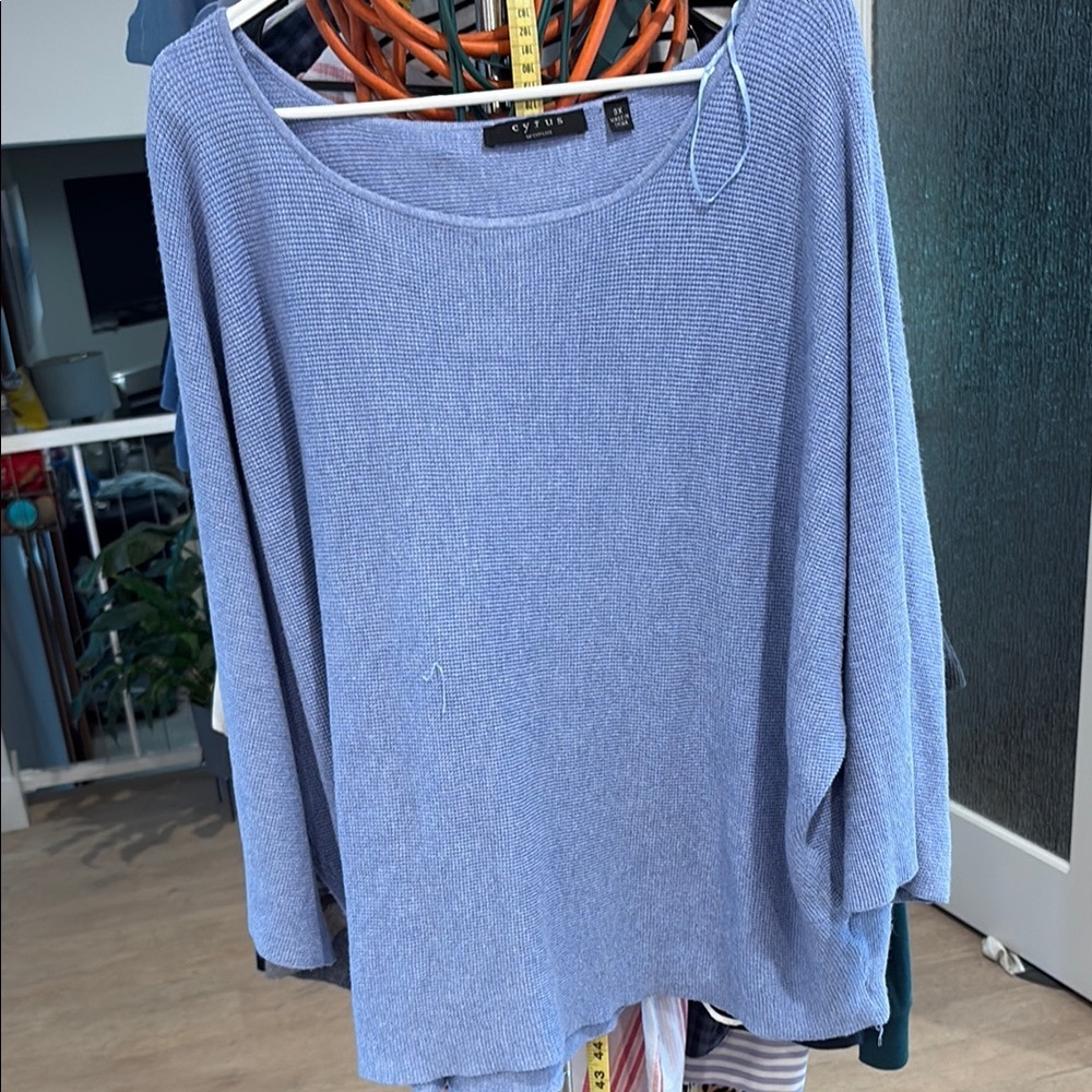 Cyrus Soft Blue Pullover